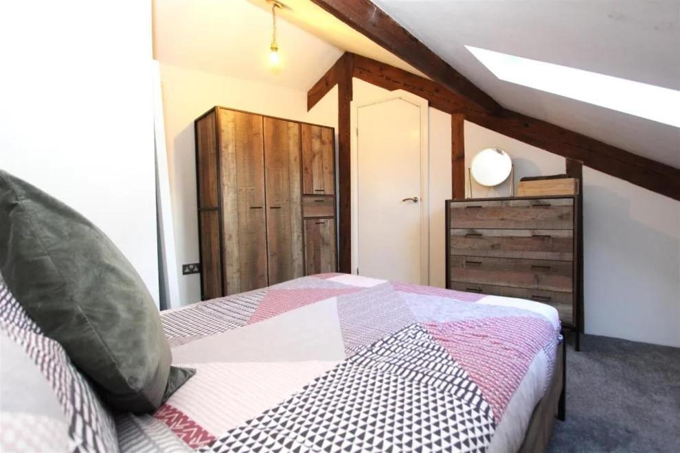 Large New-York Style Penthouse Apartment In Leeds City Centre With Contactless Check In Dış mekan fotoğraf